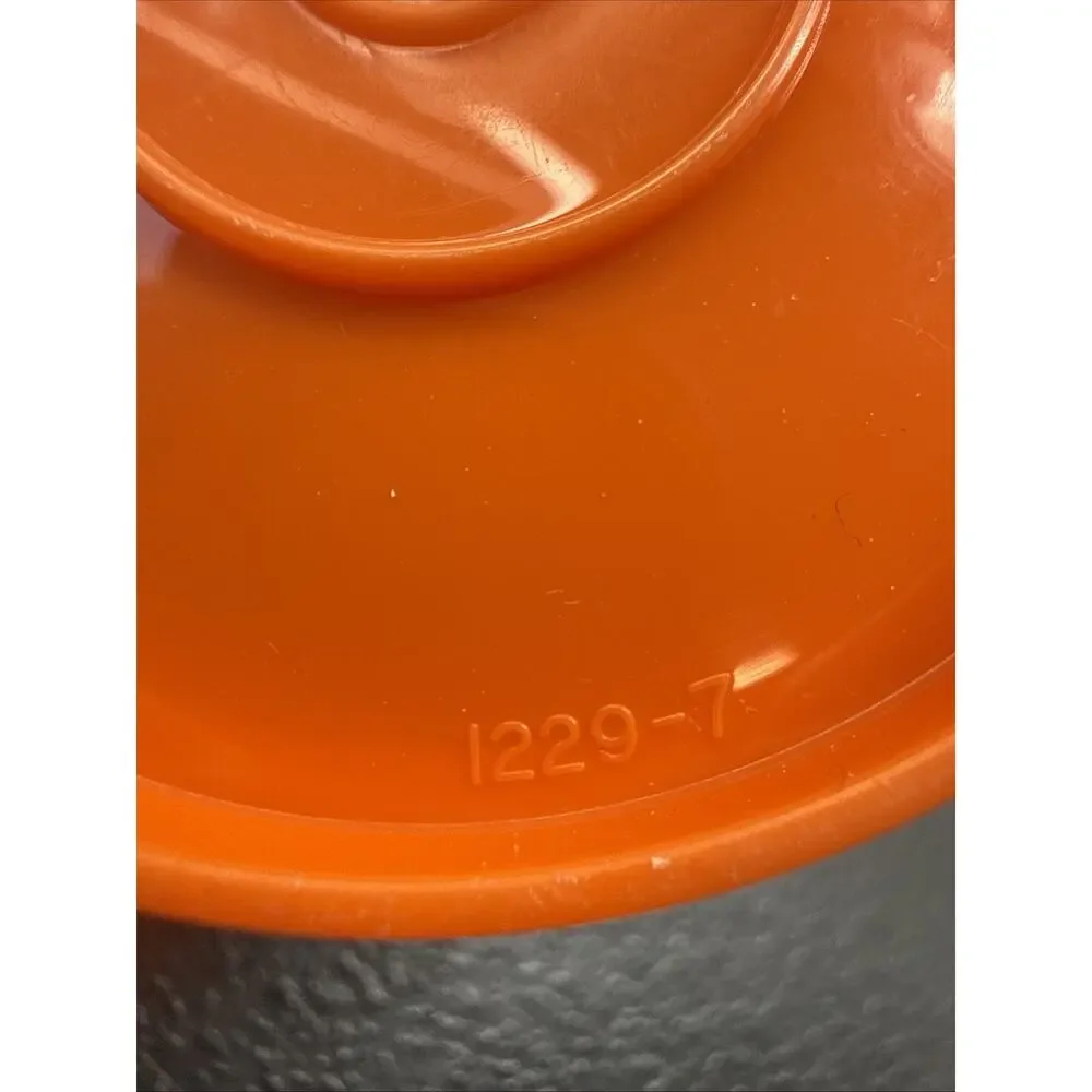Set of 4 Vintage Tupperware Orange Snack Cups 1229-14 with 1 Lid